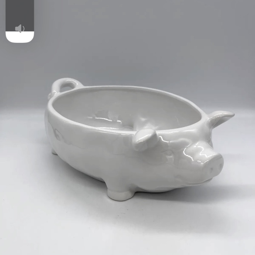 Creative Co-op White Pig Shaped Open Casserole Serving Dish Bowl/ planter